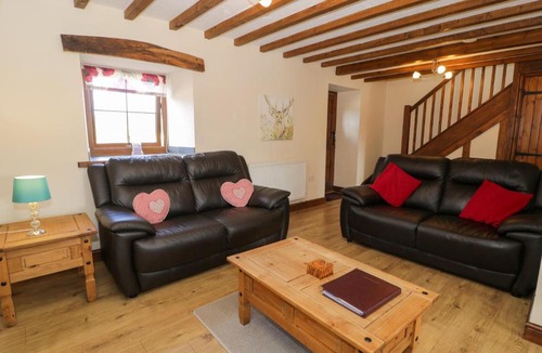 Rhyd-y-foel House | Bwthyn Y Wennol