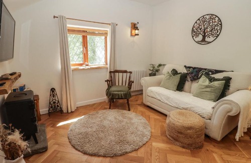 Bridgend House | Cân yr adar