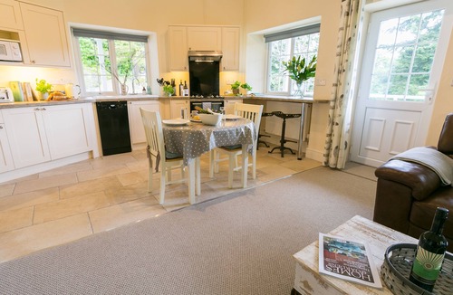 Llanfairfechan Cottage | Cae Mab Dafydd - a cosy fire that sleeps 3 guests in 2 bedrooms