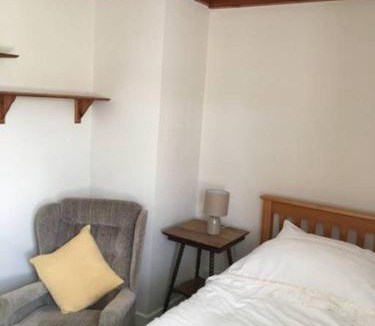 Lanwrin Hotel | Canol y Llan