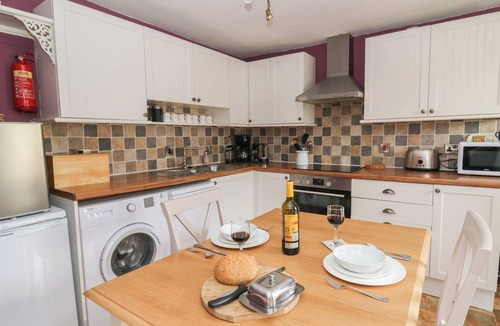 Brecon Cottage | Cantref House Top Floor
