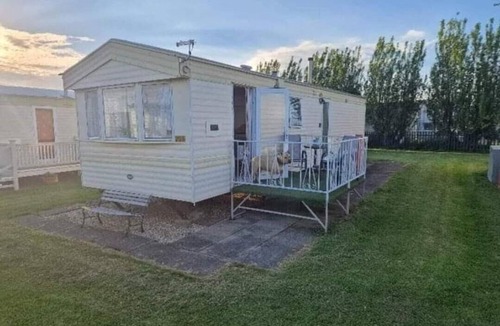 Chapel Saint Leonards Ski Chalet | Caravan in Chapel , Skegness