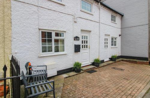 Ludwel House | Cariad Cottage