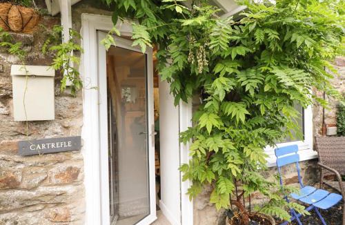 Bala House | Cartrefle