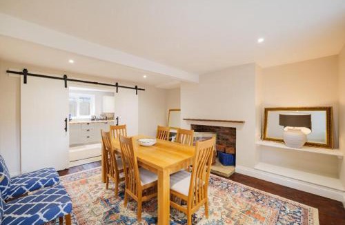 Castle Acre House | Castle Acre Retreat - Dog Friendly Cottage