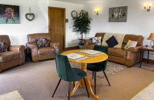 Middleton Scriven House | Castle Clover