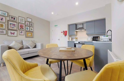 Barnard Castle Apartment | Castle-side 2 Bed - Stroll to Historic Attractions
