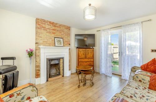 Ely House | Cathedral View Farmhouse