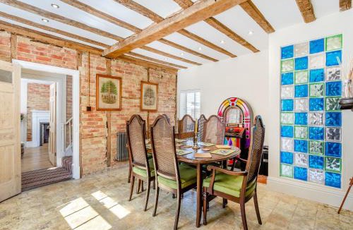 Ely House | Cathedral View Farmhouse