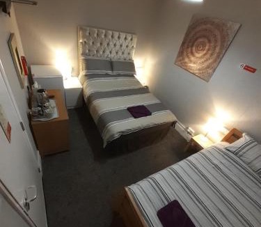 Reading House | Caversham Lodge