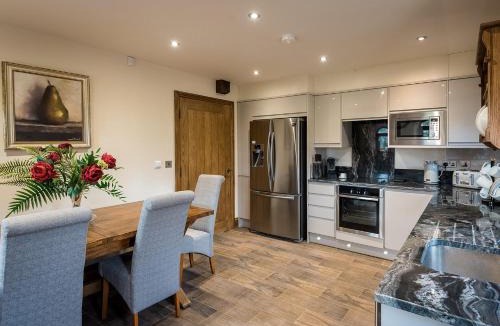 Halifax House | Cedar Barn - Uk33352