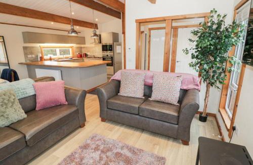 Rugeley House | Cedar Lodge