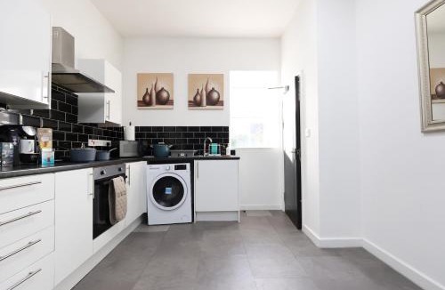 Riverside Apartment | Central 2BR Flat In Cardiff By Homesy - Perfect for Short Term Rental & Family Friendly