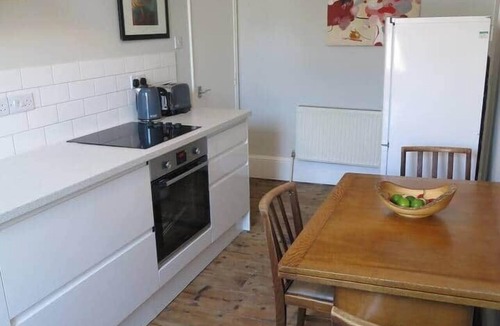 Bath Apartment | Central Bath. Large Georgian Apt. Private parking