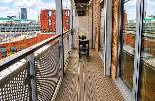 Theatreland Birmingham Apartment | Central Birmingham - Free Parking - City Views