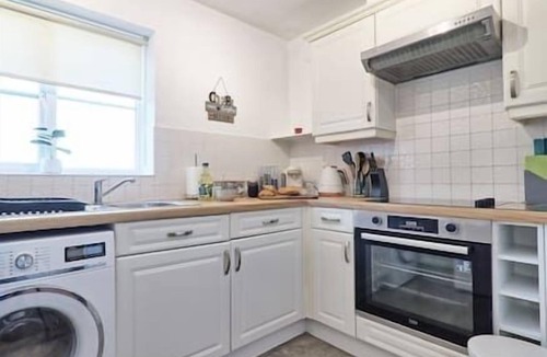 Great Baddow Apartment | Central Chelmsford/A12/Sleeps 7/Free Parking/Ensuite