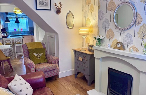 Chester House | Central Chester home. Excellent location. Sleeps 4. Pet friendly.