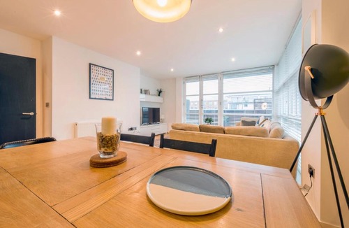 New Islington Apartment | Central Manchester Spacious 1 Bedroom Apartment