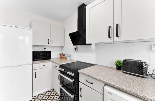 Walsall Apartment | Centrally Located Apt with Parking Walsall
