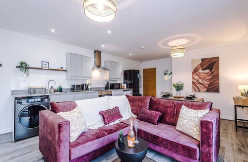 Formby Apartment | Centrally Located Flat off Formby High Street