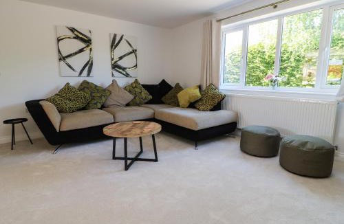 Upper Seagry House | Cern-Wyn