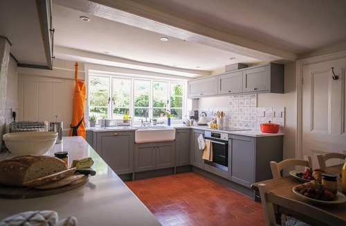Easebourne Cottage | Challens Yarde