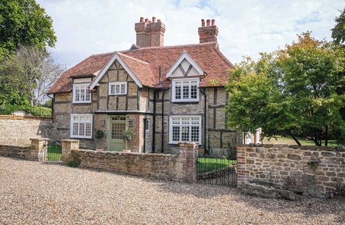 Easebourne Cottage | Challens Yarde