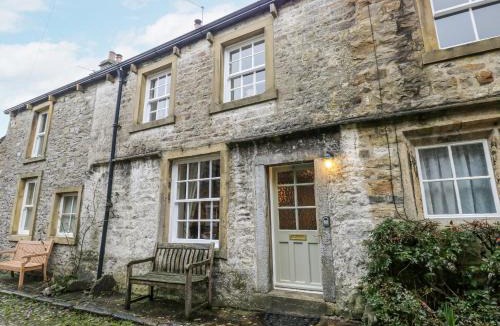 Grassington House | Chamber End Fold