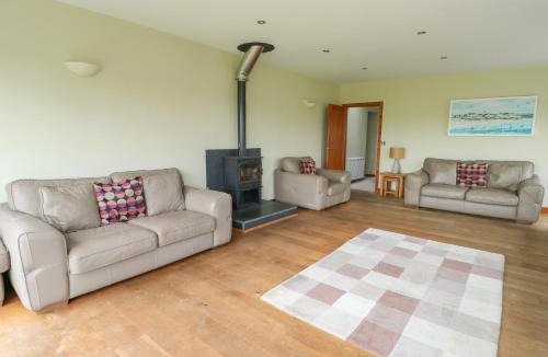 Elim House | Chapel House