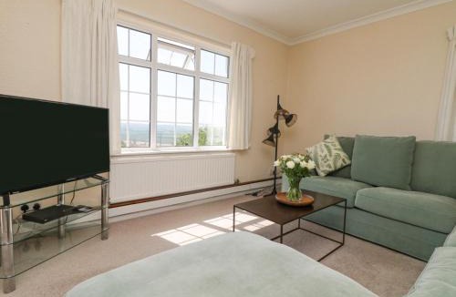 Barnstaple House | Charlesworth