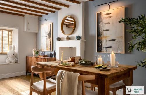 Upper Oddington House | Charlotte's Cottage, a Charming Cotswolds Getaway