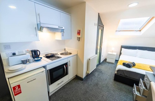 Selly Oak Apartment | Charming 1-Bed Studio in Birmingham