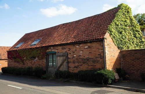 Newark House | Charming 18th Century Georgian Barn Conversion.
