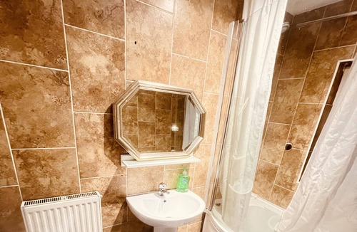 Birmingham House | Charming 3-Bed holiday House in Birmingham