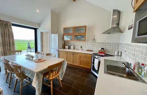 Vale of Glamorgan House | Charming 3BR Cottage with Garden | Southerndown