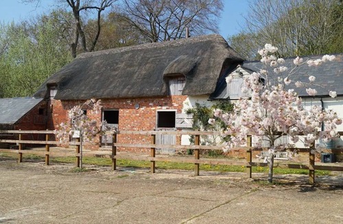 North Gorley House | Charming Barn Conversion, New Forest National Park