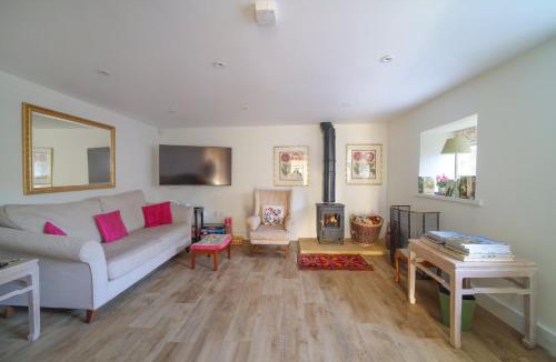 Hinton St. George House | Charming Barn Conversion Idyllic Somerset Village
