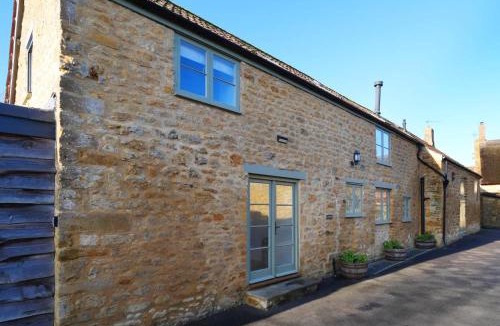 Hinton St. George House | Charming Barn Conversion Idyllic Somerset Village