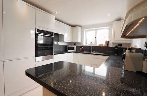 Happisburgh House | Charming beachside home with the most fantastic views