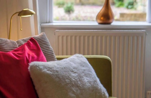 Bath Apartment | Charming Central Apartment with Garden Oasis