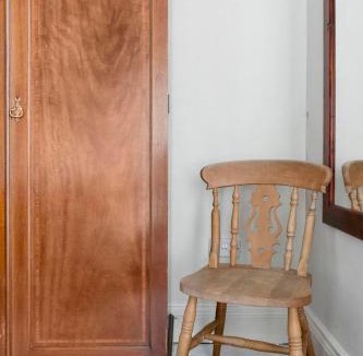 Moffat Apartment | Charming Central Stay