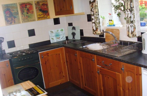 Lanner Cottage | Charming Cosy Annexe near Falmouth Portreath Central for exploring Cornwall