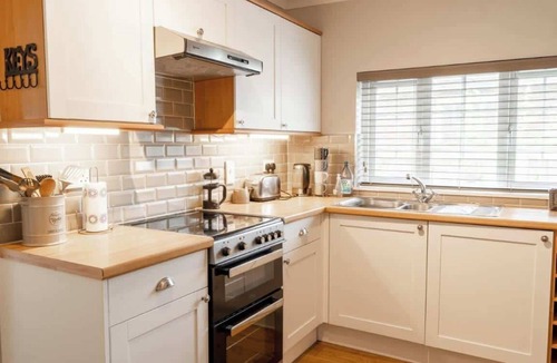 Chester House | Charming Cottage close to Chester, Garden, Parking