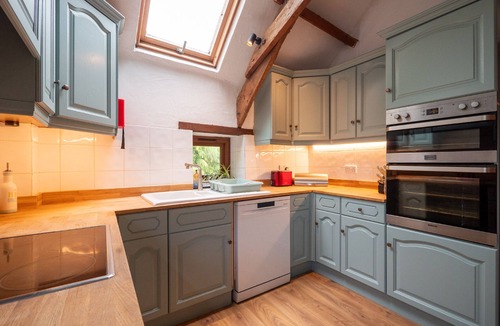 Totnes House | Charming Devon Barn for the family with parking
