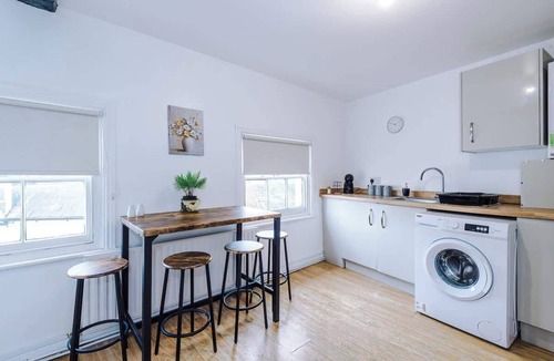 Wem Apartment | Charming Grade II Listed Apartment | Sleeps 4