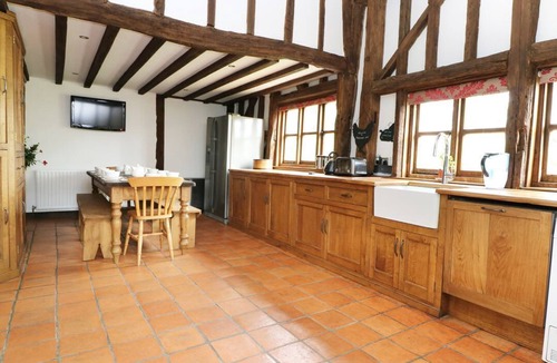 St Michaels House | Charming Harbourne Oast Barn