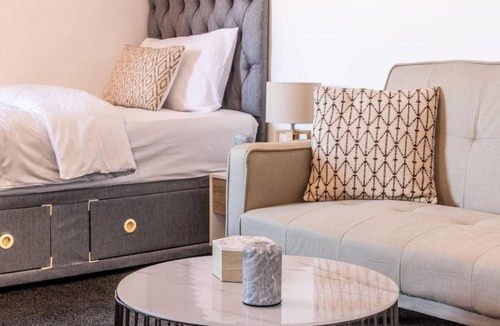 Stafford Apartment | Charming Studio Central Stafford