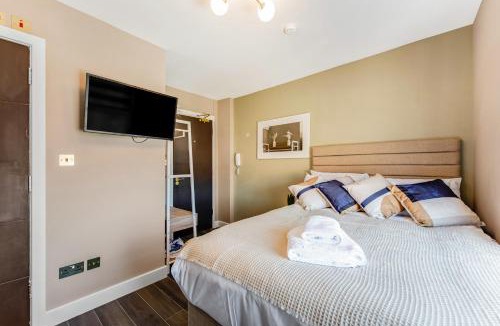 Seven Sisters Apartment | Charming Studio in Excellent Location 10