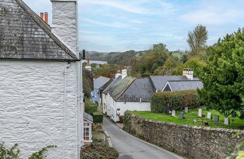 Dittisham Cottage | Charming, stylish, idyllic Dittisham Cottage