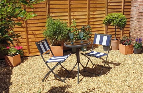 Shirley Apartment | Charming Victorian Garden Apartment | Private Kitchen & Bathroom | King Bed